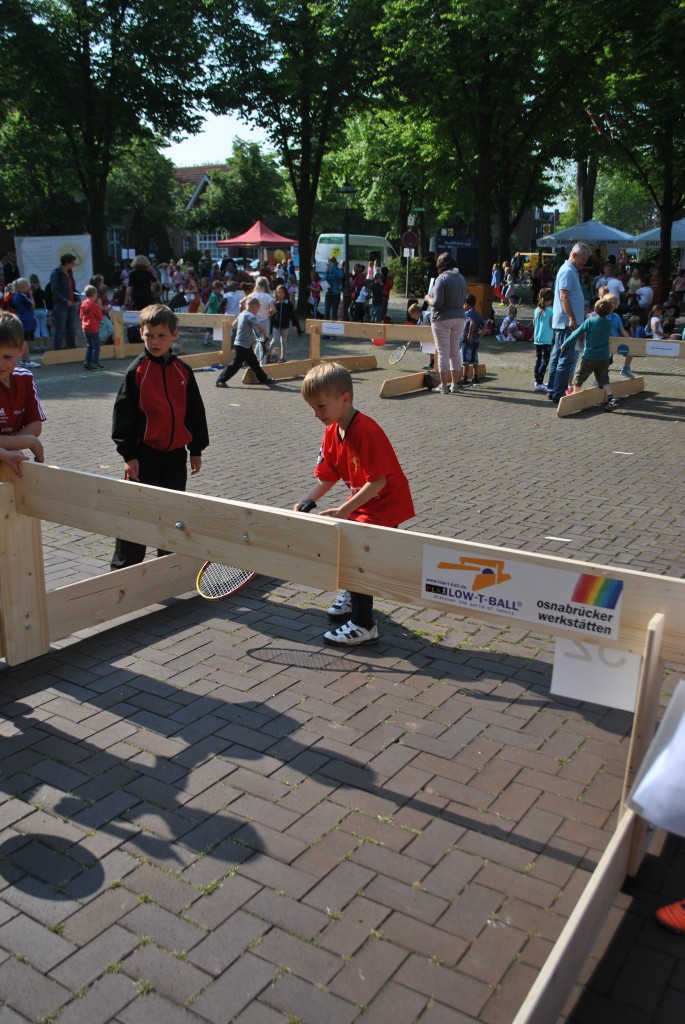 Street-Tennis-Turnier Low-T-Ball 3.6.2013