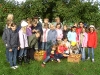 September 2009 Äpfel sammeln 